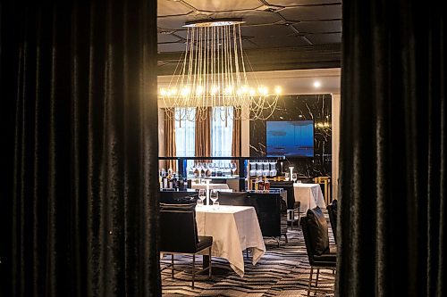 MIKAELA MACKENZIE / WINNIPEG FREE PRESS

The interior of the Vida Cucina Italia restaurant at the Fort Garry Hotel on Friday, Sept. 22, 2023. For Ben story.
Winnipeg Free Press 2023