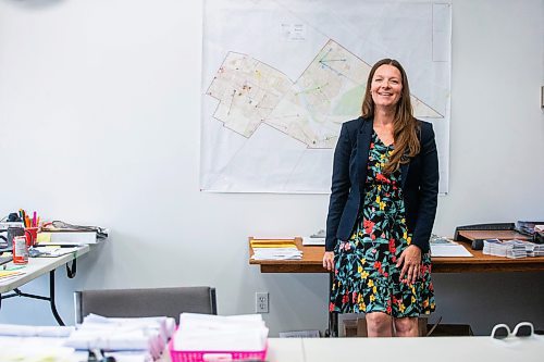 MIKAELA MACKENZIE / WINNIPEG FREE PRESS

NDP candidate Tracy Schmidt at her campaign office in Rossmere on Friday, Sept. 22, 2023. For Danielle story.
Winnipeg Free Press 2023