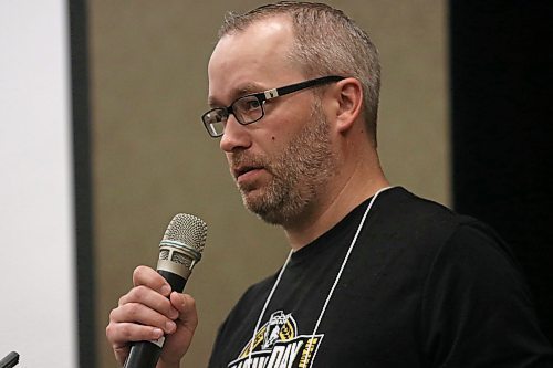 Hockey Brandon president Tim Lang introduces keynote speaker, Wade Houle, during the organization&#x2019;s coaches day at the Victoria Inn on Sunday. (Perry Bergson/The Brandon Sun)
Sept. 24. 2023
