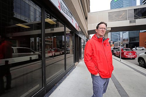 RUTH BONNEVILLE / WINNIPEG FREE PRESS

Local- Human Feces downtown

Lee Fehler stands on Fort Street where he has come across human faces recently.  This is one location of several  that he has seen it on sidewalks on busy streets like Portage Ave.  

See story.

Sept 27th, 2023

