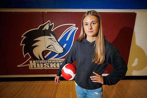 MIKE DEAL / WINNIPEG FREE PRESS
Sydney Boughton, a multi-sport student at Coll&#xe8;ge Sturgeon Heights Collegiate. Sydney plays on both the hockey and volleyball teams. 
230927 - Wednesday, September 27, 2023.