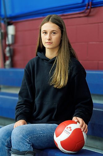 MIKE DEAL / WINNIPEG FREE PRESS
Sydney Boughton, a multi-sport student at Coll&#xe8;ge Sturgeon Heights Collegiate. Sydney plays on both the hockey and volleyball teams. 
230927 - Wednesday, September 27, 2023.