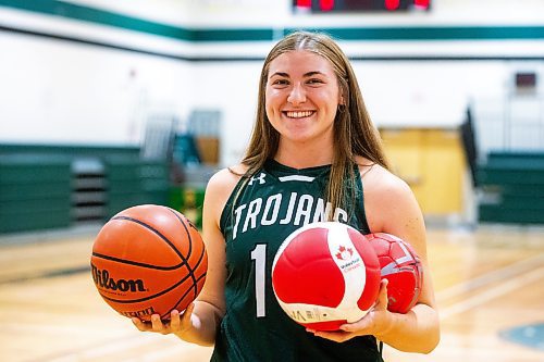 MIKAELA MACKENZIE / WINNIPEG FREE PRESS

Vincent Massey basketball, volleyball, team handball player and shot putter Paige Schatkowsky on Thursday, Sept. 28, 2023. For sports story.
Winnipeg Free Press 2023.