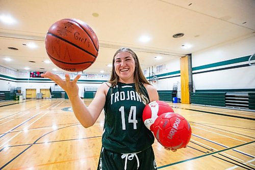 MIKAELA MACKENZIE / WINNIPEG FREE PRESS

Vincent Massey basketball, volleyball, team handball player and shot putter Paige Schatkowsky on Thursday, Sept. 28, 2023. For sports story.
Winnipeg Free Press 2023.