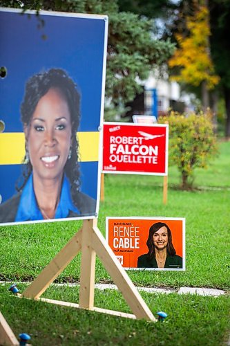 MIKAELA MACKENZIE / WINNIPEG FREE PRESS

Election signage on Elizabeth Road on Wednesday, Sept. 27, 2023. For Maggie story.
Winnipeg Free Press 2023.