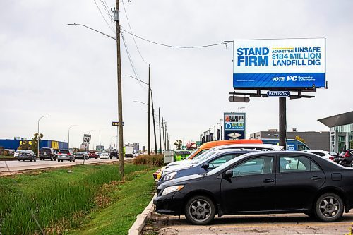 MIKAELA MACKENZIE / WINNIPEG FREE PRESS

An electric PC election sign on northbound Kenaston on Friday, Sept. 29, 2023. For &#x2014; story.
Winnipeg Free Press 2023.