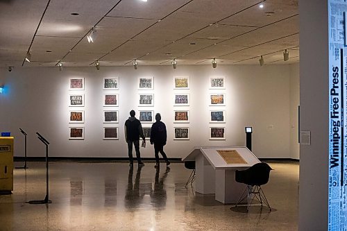 MIKAELA MACKENZIE / WINNIPEG FREE PRESS

Jeffrey Ruus (left) and Sebastien Ariesson take a look at the Headlines exhibit at The Winnipeg Art Gallery on Friday, Sept. 29, 2023. Standup.
Winnipeg Free Press 2023.