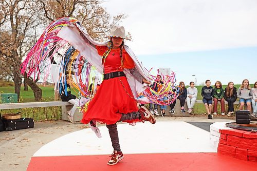 29092022
Alicia Trout of Cross Lake First Nation demonstrates a fancy shawl dance for students during a third day of educational programming for westman students at Truth and Reconciliation Week 2023 at the Riverbank Discovery Centre on Friday. (Tim Smith/The Brandon Sun)
