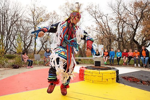 29092022
Sam Jackson of Sioux Valley Dakota Nation demonstrates a traditional dance for students during a third day of educational programming for westman students at Truth and Reconciliation Week 2023 at the Riverbank Discovery Centre on Friday. (Tim Smith/The Brandon Sun)