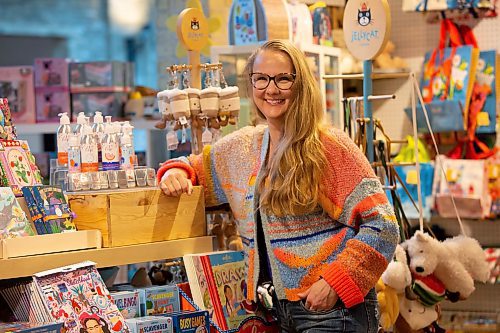 BROOK JONES / WINNIPEG FREE PRESS
Alisha Talbot, who is the founder of Lil Lippy, stands next to her vegan kids' skincare brand of products at the Forks Trading Company inside The Forks Market in Winnipeg, Man., Sunday, Oct. 1, 2023. The makeup artist was inspired to create the skincare products because of her daughter Lillian Fuller. Talbot is gearing up for her first Christmas holiday season selling Lil Lippy, which includes skincare lotions and lip balms.