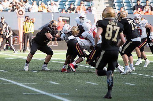BROOK JONES / WINNIPEG FREE PRESS
The University of Manitoba Bison host the University of Calgary Dinos at IG Field in Winnipeg, Man., Sunday, Oct. 1, 2023. The Bisons earned a 34-21 victory over the Dinos.
