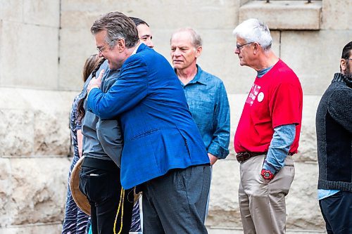 MIKAELA MACKENZIE / WINNIPEG FREE PRESS

Dougald Lamont greets Manitoba Liberal Party candidate Robert Falcon-Oulette before making a campaign announcement at the St. Boniface Cathedral on Monday, Oct. 2, 2023. For Carol story.
Winnipeg Free Press 2023.