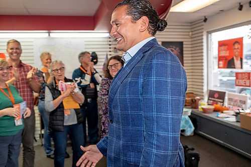 BROOK JONES / WINNIPEG FREE PRESS
Manitoba NDP Party Leader Wab Kinew arriving at the campaign office of NDP candidate for St. Boniface Robert Loiselle on election day in Manitoba in Winnipeg, Man., Tuesday, Oct. 3, 2023. Manitobans are voting in the Manitoba Provincial Election Tuesday, Oct. 3, 2023.