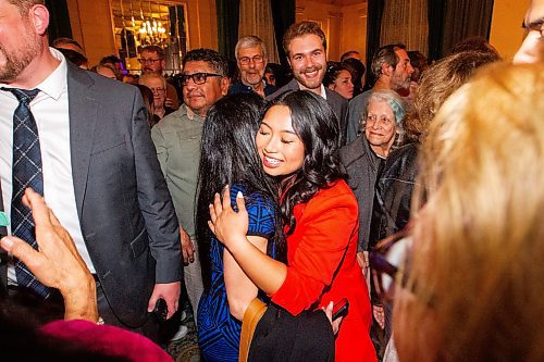 MIKAELA MACKENZIE / WINNIPEG FREE PRESS

Winning Radisson candidate Jelynn Dela Cruz hugs Leah Gazan at the NDP party headquarters at the Fort Garry Hotel on Tuesday, Oct. 3, 2023. For election story.
Winnipeg Free Press 2023.