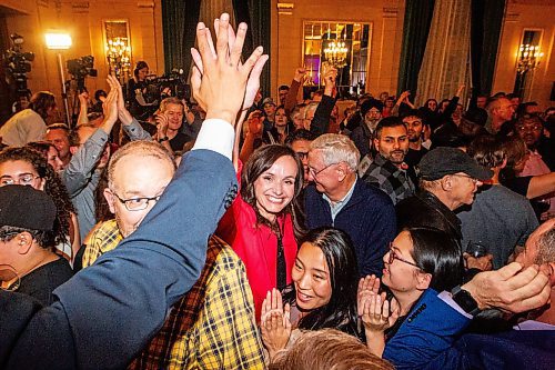 MIKAELA MACKENZIE / WINNIPEG FREE PRESS

Winning Southdale candidate Renee Cable walks into the NDP party headquarters at the Fort Garry Hotel on Tuesday, Oct. 3, 2023. For election story.
Winnipeg Free Press 2023.