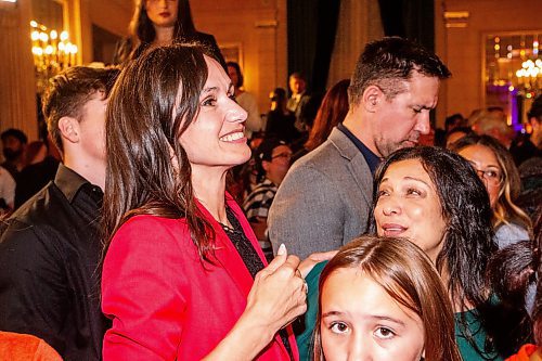 MIKAELA MACKENZIE / WINNIPEG FREE PRESS

Winning Southdale candidate Renee Cable walks into the NDP party headquarters at the Fort Garry Hotel on Tuesday, Oct. 3, 2023. For election story.
Winnipeg Free Press 2023.