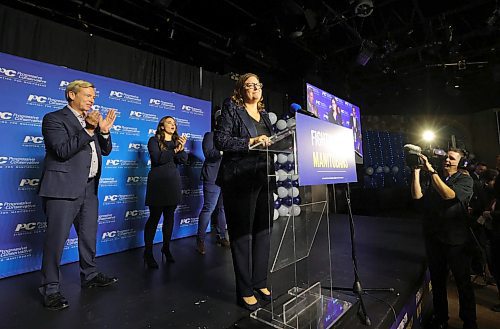 RUTH BONNEVILLE / WINNIPEG FREE PRESS

Election 2023

Heather Stefanson, PC leader, gives her concession speech after losing to NDP leader Wab Kinew and tells her supporters that she is stepping down as MLA of Tuxedo  at Canada Inns Fort Garry Tuesday. 

Oct 3rd, 2023

