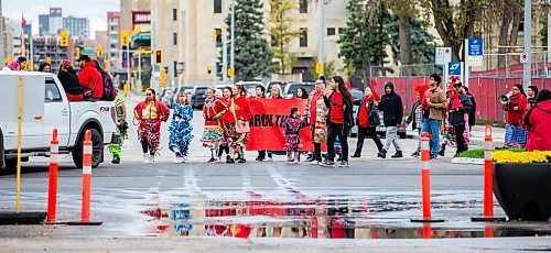 MIKAELA MACKENZIE / WINNIPEG FREE PRESS

Folks march down Broadway to the Manitoba Legislative Building for National Day of Action for Missing and Murdered Indigenous Women, Girls and Gender Diverse People on Wednesday, Oct. 4, 2023.
Winnipeg Free Press 2023.