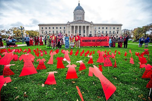 MIKAELA MACKENZIE / WINNIPEG FREE PRESS

Folks gather at the Manitoba Legislative Building for National Day of Action for Missing and Murdered Indigenous Women, Girls and Gender Diverse People on Wednesday, Oct. 4, 2023.
Winnipeg Free Press 2023.