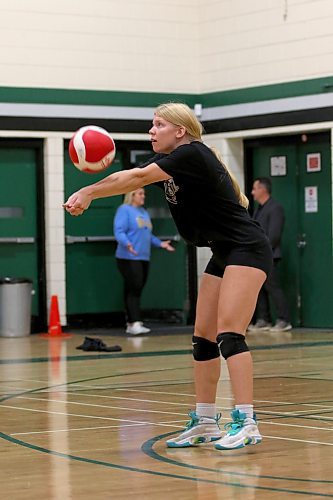 Kruz Wilson passes a ball during Neelin Spartans varsity girls volleyball practice on Thursday morning, ahead of today's Viking Classic tournament. (Thomas Friesen/The Brandon Sun)