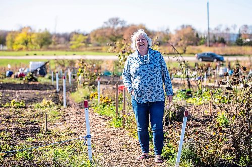 MIKAELA MACKENZIE / WINNIPEG FREE PRESS

Linda Wall, president of the Manitoba Horticultural Association, at the St. James Community Garden on Tuesday, Oct. 10, 2023. For Tyler story.
Winnipeg Free Press 2023.