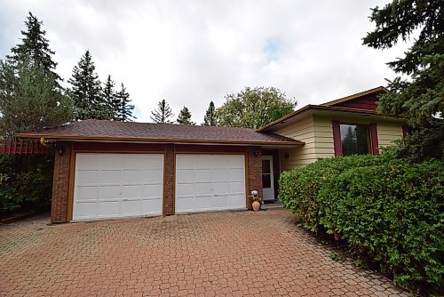 Todd Lewys / Winnipeg Free Press
This well-maintained bi-level is perfect for a large family with its five bedrooms, efficient layout and numerous updates.