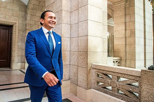 MIKAELA MACKENZIE / WINNIPEG FREE PRESS

Premier designate Wab Kinew walks out from the premier&#x573; office after meeting with outgoing premier Heather Stefanson at the Manitoba Legislative Building on Thursday, Oct. 5, 2023. For Danielle story.
Winnipeg Free Press 2023.