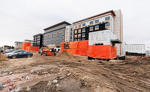 MIKE DEAL / WINNIPEG FREE PRESS
Construction continues on the new Sandman Hotel off Route 90 on Sargent Avenue beside the current Sandman Hotel.
See Joshua Frey-Sam story
231013 - Friday, October 13, 2023.
