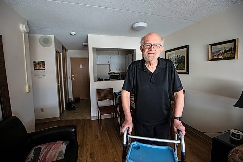 MIKAELA MACKENZIE / WINNIPEG FREE PRESS

Mel Byer, seniors advocate, in his home on Friday, Oct. 13, 2023. As the first generation of publicly out LGBTTQ* seniors age and prepare to enter community living, some advocates fear that without affordable queer-friendly housing, some will be forced back in the closet. For Malak story.
Winnipeg Free Press 2023.