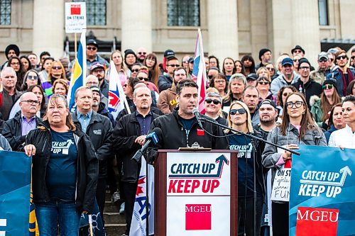 MIKAELA MACKENZIE / WINNIPEG FREE PRESS

MGEU president Kyle Ross speaks at an MPI rally at the Manitoba Legislative Building on Tuesday, Oct. 17, 2023. For Malak story.
Winnipeg Free Press 2023.