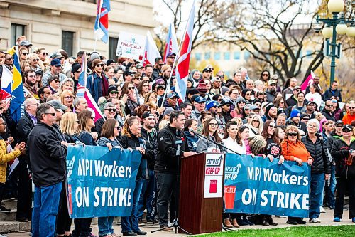 MIKAELA MACKENZIE / WINNIPEG FREE PRESS

MGEU president Kyle Ross speaks at an MPI rally at the Manitoba Legislative Building on Tuesday, Oct. 17, 2023. For Malak story.
Winnipeg Free Press 2023.