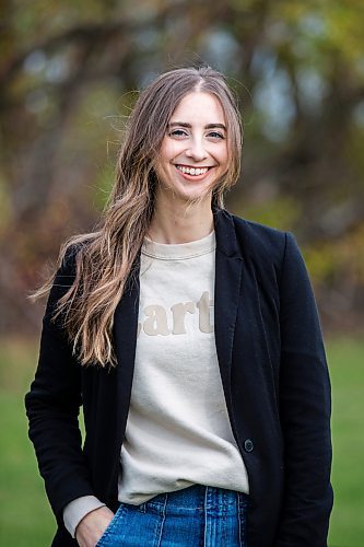 MIKAELA MACKENZIE / WINNIPEG FREE PRESS

Chanelle Lagass, founder of Evergreen Nourish Co (a nutritionist service with an environmental focus), in St. Agathe on Tuesday, Oct. 17, 2023. For Janine LeGal story.
Winnipeg Free Press 2023.