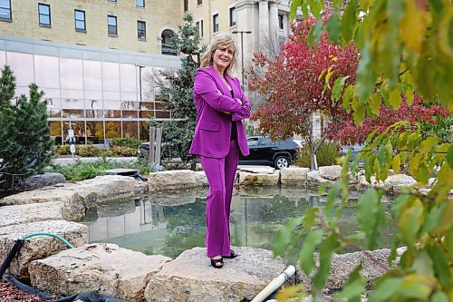 RUTH BONNEVILLE / WINNIPEG FREE PRESS

 intersection - Country Singer Cindi Cain 

Portraits of singer Cindi Cain outside St. Boniface Hospital where she volunteers her time singing to patients.  

What: This is for an Intersection piece on Cindi, a decorated country singer who's been in the biz for decades, who now volunteers her time singing to patients in the palliative care unit at St B Hospital 


October 17th, 2023