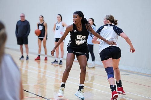 RUTH BONNEVILLE / WINNIPEG FREE PRESS

Sports - Basketb

U of W women's basketball practice at Duckworth Centre Wednesday. 

Photo of Jennifer Kallong at practice.  



October 18th, 2023