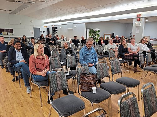 The Royal Canadian Legion in Neepawa was filled with hopeful entrepreneurs and audience members during What's The BIg Idea?, put on by Neepawa Economic Development, on Oct. 8. (Miranda Leybourne/The Brandon Sun)