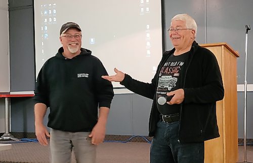 The Garlic Guys, David Koszman and Keith Robaluk, previous winners of a What's The Big Idea? award, spoke about their garlic growing and selling business at the event on Oct. 12 in Neepawa. (Miranda Leybourne/The Brandon Sun)