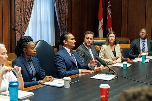 MIKE DEAL / WINNIPEG FREE PRESS
Premier Wab Kinew meets with members of the executive council for their first cabinet meeting at the Manitoba Legislative building Thursday morning.
231019 - Thursday, October 19, 2023.