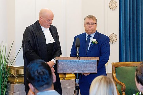 MIKE DEAL / WINNIPEG FREE PRESS
Richard Perchotte is sworn in.
PC Leader Heather Stefanson, PC Caucus Chair Ron Schuler and all other 20 PC MLA-elects attend Room 200 in the Manitoba Legislative building for the swearing in ceremony for PC MLAs.
231023 - Monday, October 23, 2023.