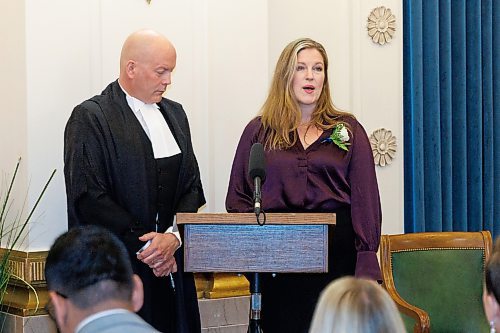 MIKE DEAL / WINNIPEG FREE PRESS
Kathleen Cook is sworn in.
PC Leader Heather Stefanson, PC Caucus Chair Ron Schuler and all other 20 PC MLA-elects attend Room 200 in the Manitoba Legislative building for the swearing in ceremony for PC MLAs.
231023 - Monday, October 23, 2023.