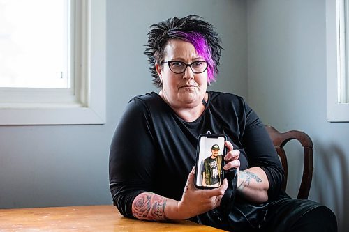 MIKAELA MACKENZIE / WINNIPEG FREE PRESS

Tricia Grainger, whose son has gone between brief detox stays to the streets without any option for long-term care, on Wednesday, Oct. 25, 2023. For Malak story.
Winnipeg Free Press 2023.