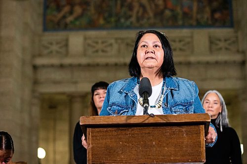 MIKAELA MACKENZIE / WINNIPEG FREE PRESS

Chief Kathy Merrick speaks to the media after meeting with the premier at the Manitoba Legislative Building on Thursday, Oct. 26, 2023. For Chris story.
Winnipeg Free Press 2023.