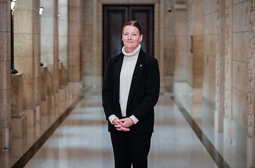 JOHN WOODS / WINNIPEG FREE PRESS
Minister of Environment and Climate Change Tracy Schmidt is photographed at the Manitoba Legislature in Winnipeg Tuesday, October  31, 2023. 

Reporter: rutgers