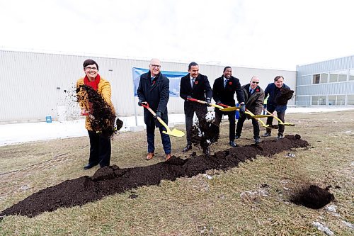 MIKE DEAL / WINNIPEG FREE PRESS
(From left); Teri Thompson, general manager of Boeing Canada Winnipeg, Winnipeg Mayor Scott Gillingham, Manitoba Premier Wab Kinew, Jamie Moses, Provincial Minister of Economic Development, Investment, Trade and Natural Resources, City of Winnipeg councillor, Shawn Dobson, and Pierre Ruel, Director of Strategy and Policy for Boeing Canada, during the ground breaking ceremony at the Boeing Winnipeg plant at 99 Murray Park Road Wednesday morning.
Boeing Winnipeg broke ground Wednesday morning on a $20 million, 12,000 square-foot expansion of its Winnipeg manufacturing plant to more efficiently meet the growing demand for composite airplane parts.
The expansion includes a 7,250 square-foot freezer for storing composite manufacturing materials, nearly doubling the site&#x2019;s freezer capacity and reducing manufacturing downtime due to built-in 100% operational redundancy. The freezer will lower annual energy usage by more than 20% and utilizes a modern CO2-based refrigeration system that produces less emissions. 
See Martin Cash story
231101 - Wednesday, November 01, 2023.