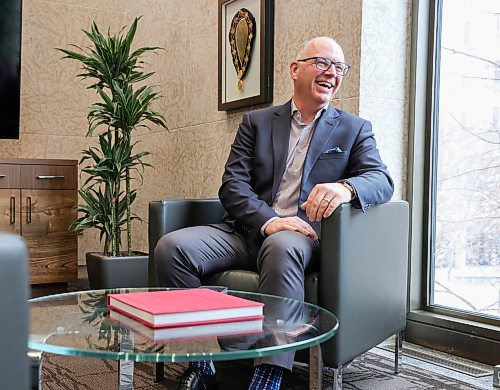 RUTH BONNEVILLE / WINNIPEG FREE PRESS

ENT - Gillingham

Portraits of Winnipeg Mayor,  Scott Gillingham, in his office at City Hall.        
?Story: What I Know About&#x260; ?&#x260;Being Winnipeg&#x573; Mayor
This is the first in a new series. The subject talks about any assumptions they had about their current role, what the reality of having a job like theirs is etc&#x24d; 
Story by AV Kitching 

October 30th, 2023