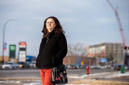 MIKAELA MACKENZIE / WINNIPEG FREE PRESS

Jo-anne Thomas in Winnipeg on Wednesday, Nov. 1, 2023. One in four people who use the food bank in Manitoba are employed. For Malak story.
Winnipeg Free Press 2023.