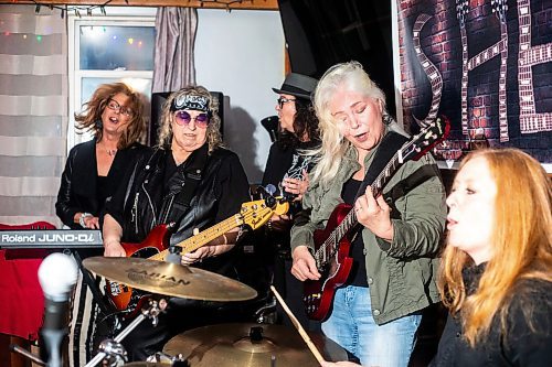 MIKAELA MACKENZIE / WINNIPEG FREE PRESS

Allyson Krawec (left), Treasure Peterson, Shannon David, Tracy Young-Dodds, and Barb Smith (who make up the all-female rock band, She) on Wednesday, Nov. 1, 2023. For Dave Sanderson story.
Winnipeg Free Press 2023.