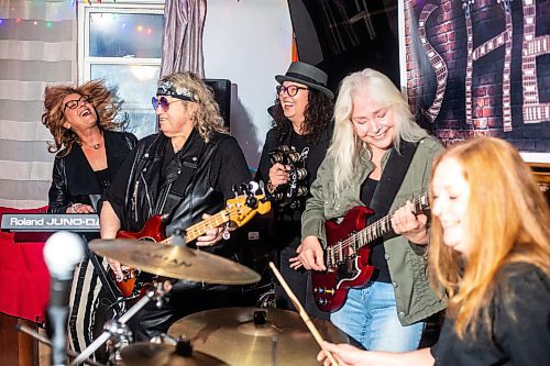 MIKAELA MACKENZIE / WINNIPEG FREE PRESS

Allyson Krawec (left), Treasure Peterson, Shannon David, Tracy Young-Dodds, and Barb Smith (who make up the all-female rock band, She) on Wednesday, Nov. 1, 2023. For Dave Sanderson story.
Winnipeg Free Press 2023.