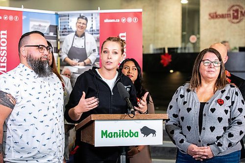 MIKAELA MACKENZIE / WINNIPEG FREE PRESS

Tessa Blakie Whitecloud, CEO of Siloam Mission, speaks at a re-announcement of funding for expanded (daytime) shelter hours during a press conference at Siloam Mission on Thursday, Nov. 2, 2023. For Katie May story.
Winnipeg Free Press 2023.