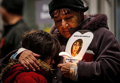 JOHN WOODS / WINNIPEG FREE PRESS
Friends and family joined Donna Bartlett, grandmother of Marcedes Myran, outside the law courts  in Winnipeg Sunday, November 5, 2023. Pre-trial motions for the Skibicki trial will be heard starting Wednesday.


Reporter: tyler