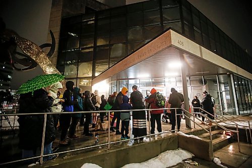 JOHN WOODS / WINNIPEG FREE PRESS
Friends and family of Marcedes Myran gather outside the law courts  in Winnipeg Sunday, November 5, 2023. Pre-trial motions for the Skibicki trial will be heard starting Wednesday.


Reporter: tyler